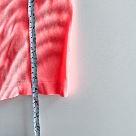 No boundaries // sports tanks // size L/XL // EUC - Picture 4 of 6